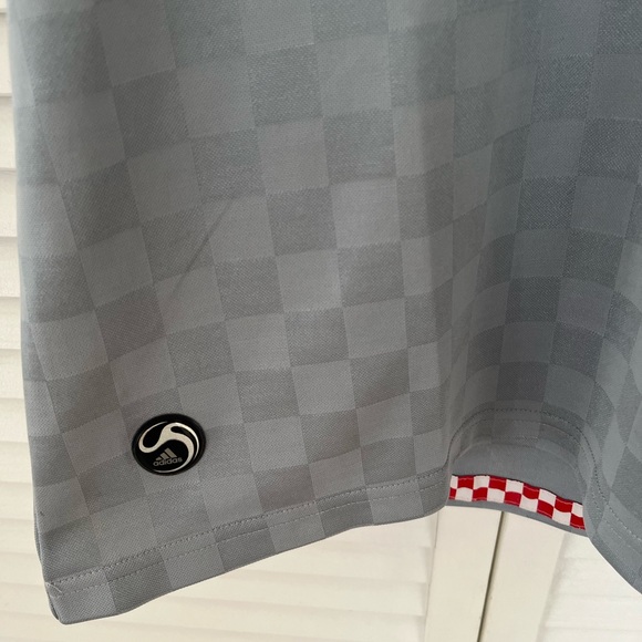 Liverpool Torres soccer jersey - Picture 6 of 13